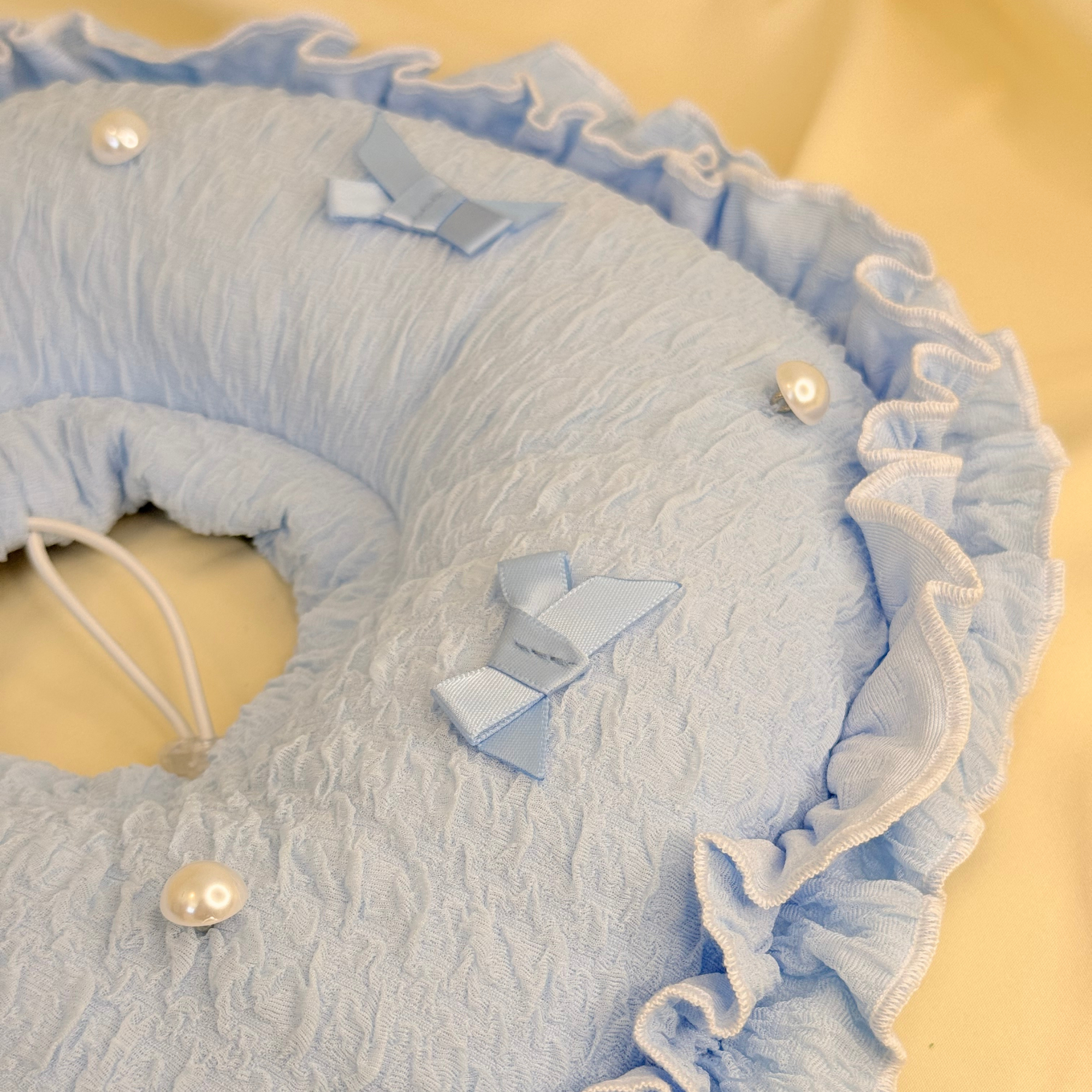 Large Baby Blue Ruffled Cozy Collar