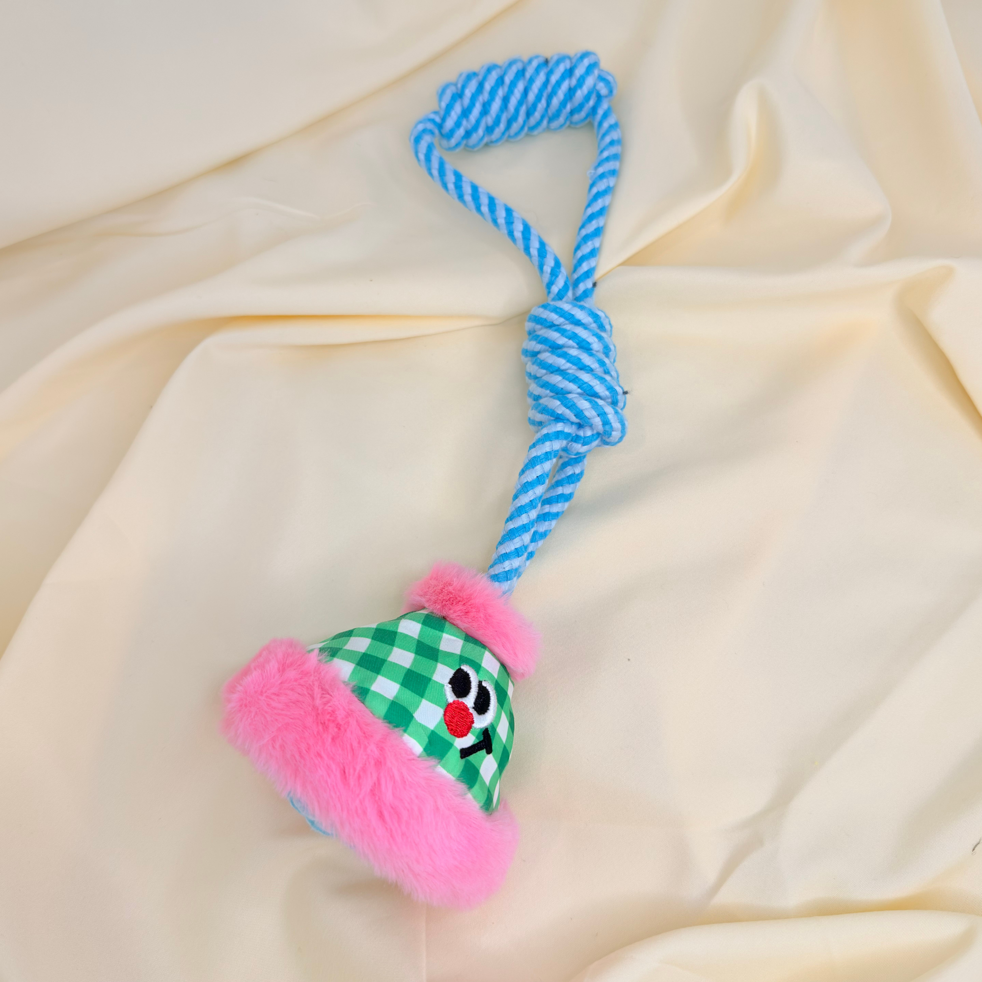 Knotted Tug Buddies