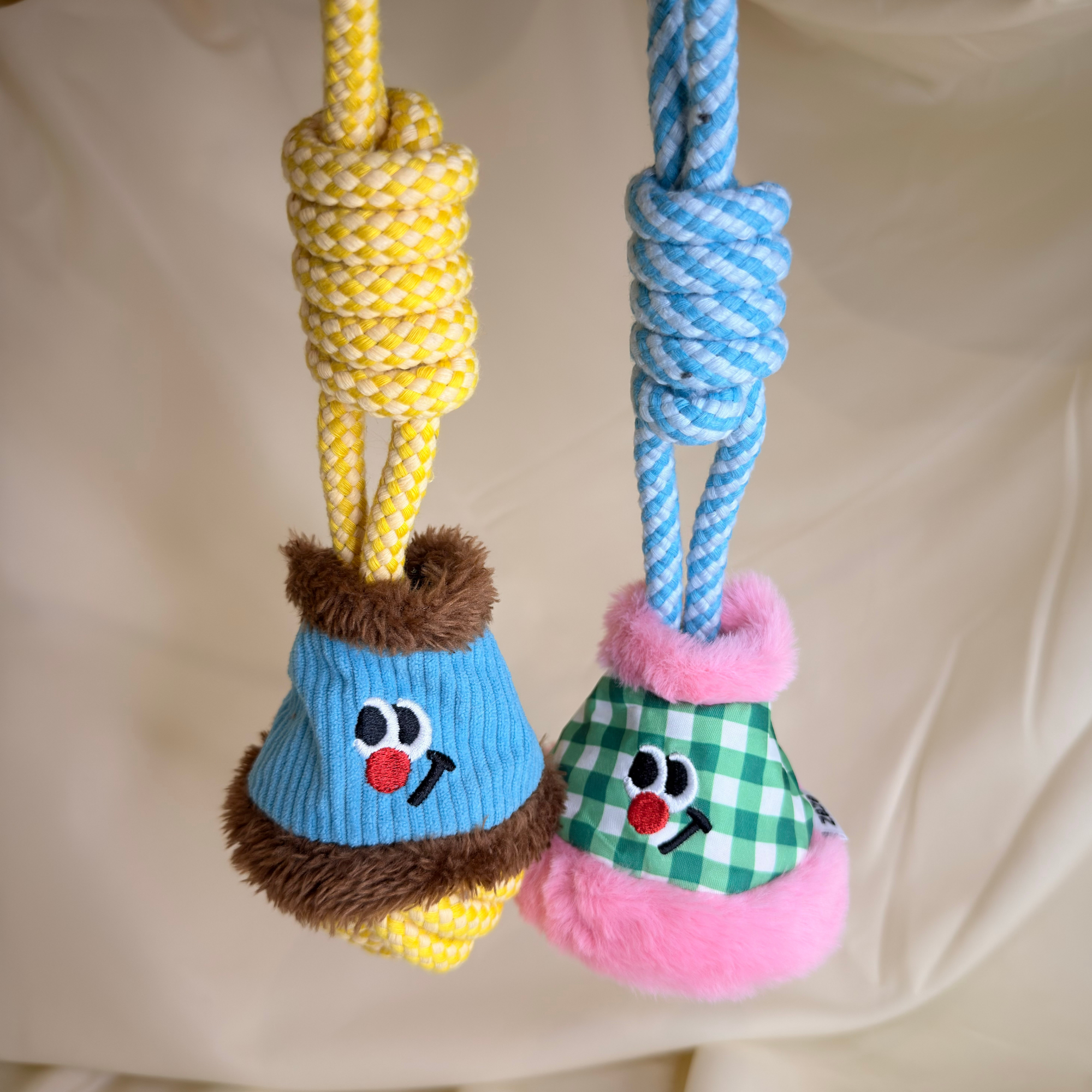 Knotted Tug Buddies